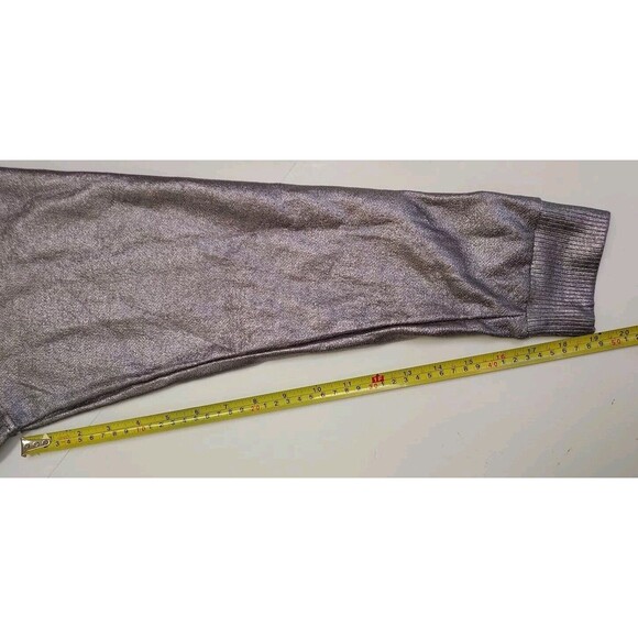 NWOT + Ladies HOTTOPIC Shiny Gunmetal Silver LS Crew Neck Sweatshirt Size 2X - Picture 7 of 8